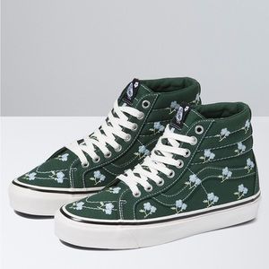 ✨Brand New✨ Sandy Liang x Vans Sk8-Hi's